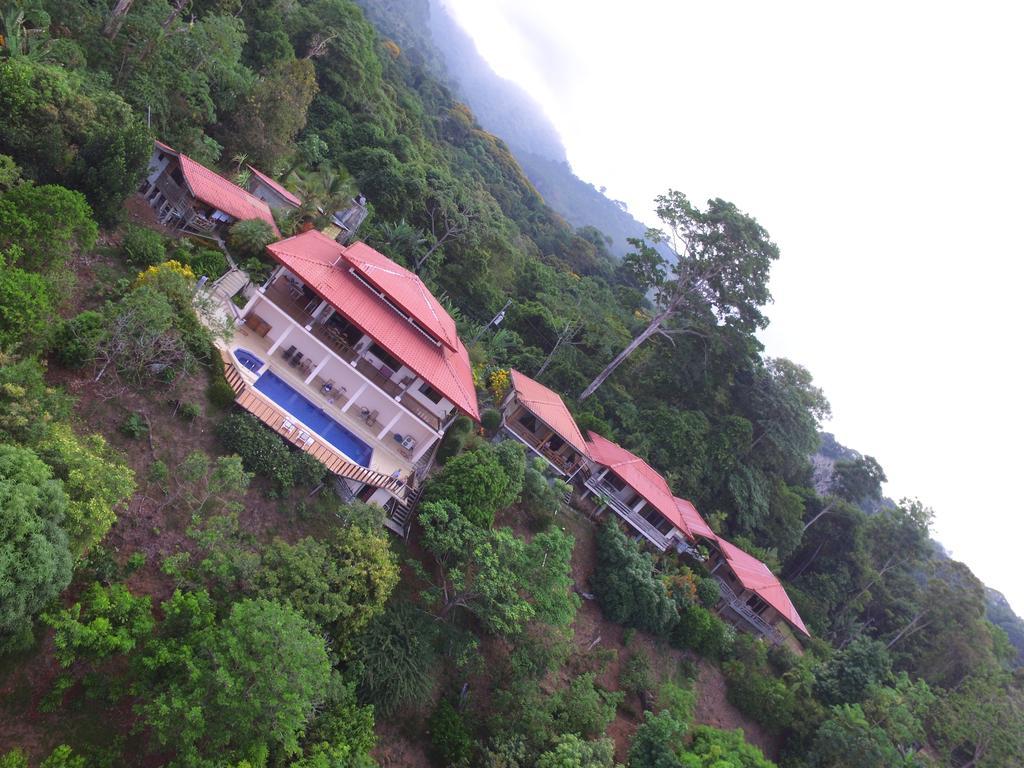 Many'S House Hotel Ballena Exterior foto